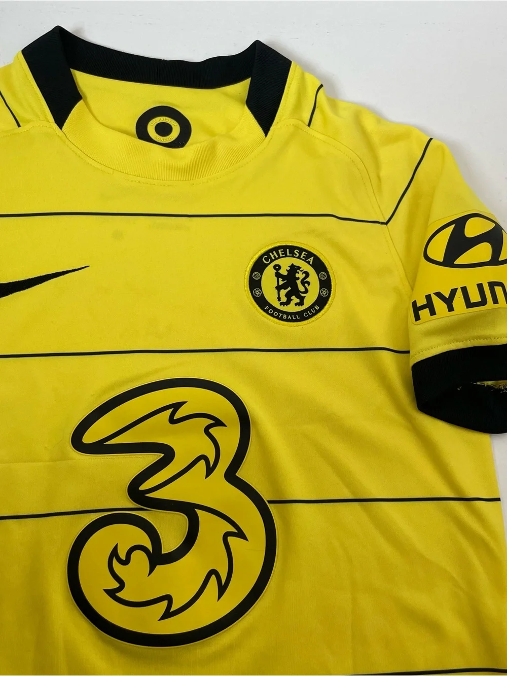 Authentic Nike Chelsea Away Kit 2021-2022 Yellow Soccer Jersey Youth size M